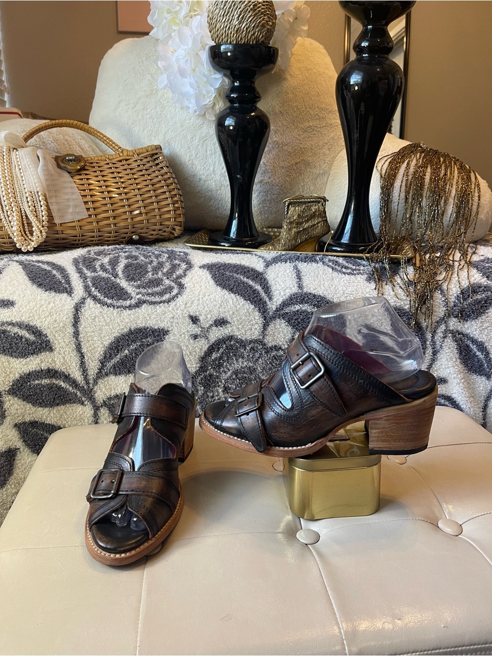 Freebird NWOT “Caprice” Leather Mule Sandal in Distressed Black Colorway
